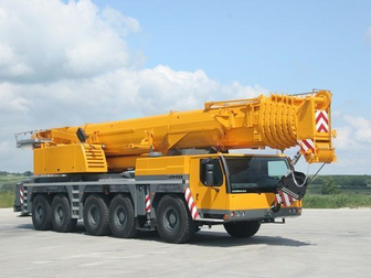 Автокран 200 тонн